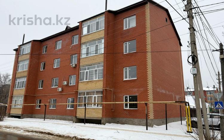 1-бөлмелі пәтер · 50.5 м² · 1/4 қабат, Кайрата Жумагалиева, бағасы: 18 млн ₸ в Уральске — фото 2