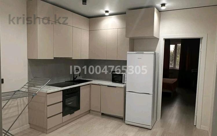 3-бөлмелі пәтер · 71 м² · 2/7 қабат, Касыма Шарипова 206/6, бағасы: 300 000 ₸ в Алматы, Алатауский р-н — фото 2