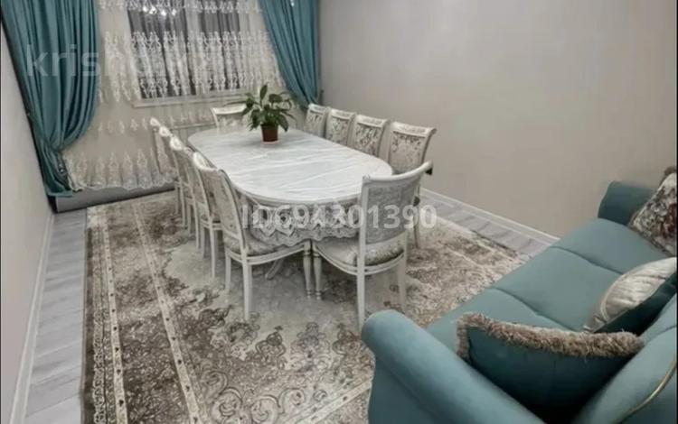 2-бөлмелі пәтер · 57 м² · 2/12 қабат, мкр Акбулак, Бәйтерекова 99, бағасы: 41 млн ₸ в Алматы, Алатауский р-н — фото 2