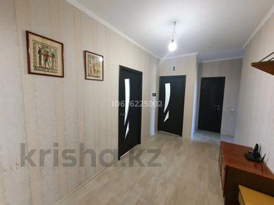 3-бөлмелі пәтер, 80 м², 2/10 қабат, мкр Юго-Восток, Шахтеров 74, бағасы: 32 млн 〒 в Караганде, Казыбек би р-н