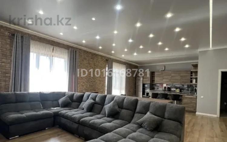 4-комнатная квартира · 186 м² · 7/9 этаж, Мухамедханова 4 за 800 000 ₸ в Семее — фото 23