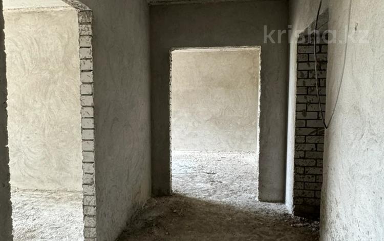1-бөлмелі пәтер · 49.5 м² · 6/7 қабат, Аманжолова 16, бағасы: 19.8 млн ₸ в Уральске — фото 5
