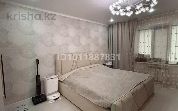 1-комнатная квартира · 47 м² · 6/6 этаж, ул. Сергея Тюленина 6 за 19.5 млн ₸ в Уральске, мкр Школьник — фото 2