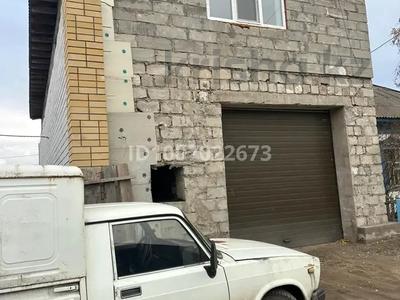 Отдельный дом · 4 комнаты · 200.7 м² · 3 сот., Иртышская 76 за 49 млн 〒 в Павлодаре