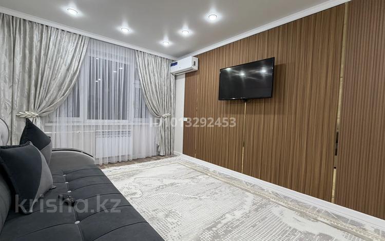2-бөлмелі пәтер · 50 м² · 1/5 қабат, мкр Карасу 16 — Ул.Әль-фараби 5 мкр ,Ресторан "Ақ сарай", бағасы: 18 000 ₸ в Таразе — фото 3