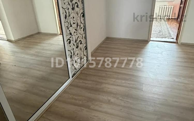 Отдельный дом · 4 комнаты · 120 м² · 5 сот., мкр Центральный, Жарбосынова — Рядом с Байтал за 200 000 ₸ в Атырау — фото 2
