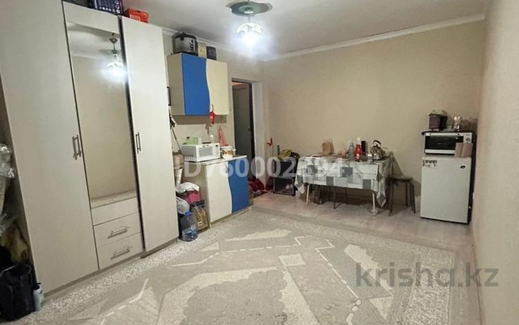 1-комнатная квартира · 18 м² · 5/9 этаж, Сырым Датова 17 за 5.3 млн 〒 в Уральске — фото 2