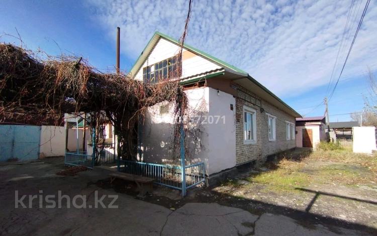 Отдельный дом · 9 комнат · 160 м² · 7.2 сот., Муратбаева 17 — Доссаф за 27 млн ₸ в Шелек — фото 2