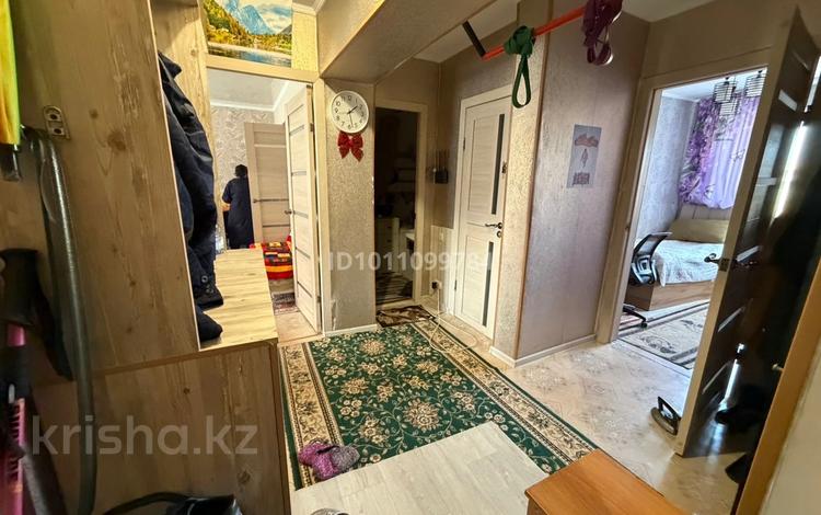 4-комнатная квартира · 80 м² · 4/5 этаж, Мкр Самал 26 — Тоймарт, 12шк, магазин Zeta за 27.5 млн 〒 в Талдыкоргане, мкр Самал — фото 2