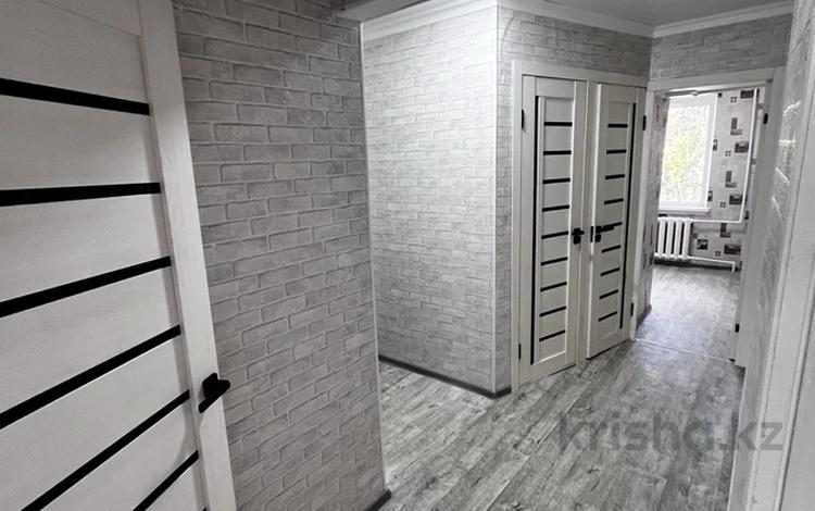 3-комнатная квартира · 63 м² · 2/5 этаж, 3 мкр 5 за 25 млн ₸ в Конаеве — фото 2
