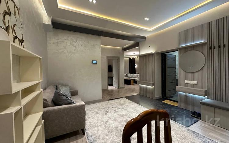 3-бөлмелі пәтер · 100 м² · 12/18 қабат, Аль-Фараби 21, бағасы: 600 000 ₸ в Алматы, Бостандыкский р-н — фото 2