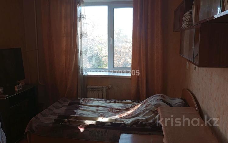 1-бөлмелі пәтер · 36 м² · 4/4 қабат, Жунисалиева 28 — Айтиева, бағасы: 12.8 млн ₸ в Таразе — фото 2
