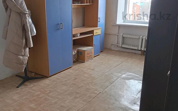2-бөлмелі пәтер · 42 м² · 9/9 қабат, мкр Омега, Асан Тайманова 221, бағасы: 7.7 млн ₸ в Уральске — фото 2