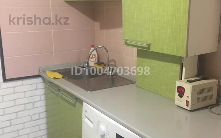 3-бөлмелі пәтер · 52 м² · 4/5 қабат, Площадь Аль-Фраби 2 — Момыш-улы, бағасы: 35 млн ₸ в Шымкенте, Аль-Фарабийский р-н — фото 2