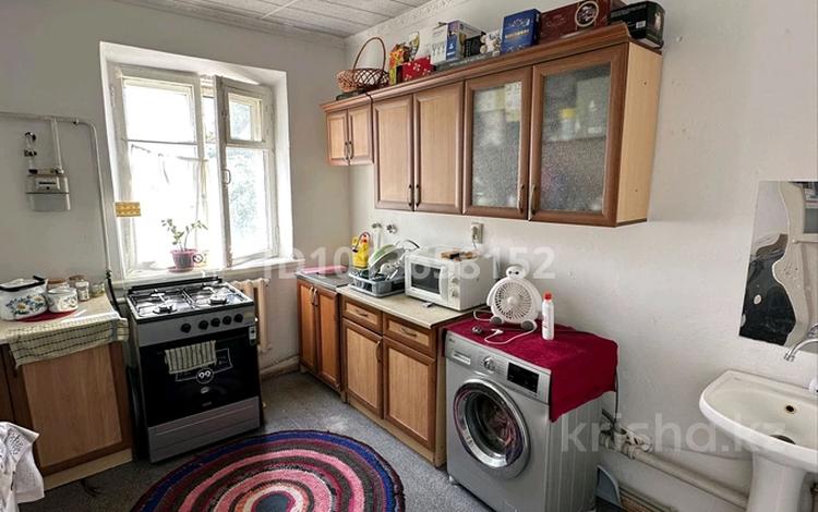 2-комнатная квартира · 40.2 м² · 2/2 этаж, Бұқарбай батыр 64 — Микрорайон шұғыла новый базар за 4.8 млн ₸ в  — фото 2