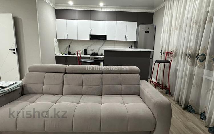 2-комнатная квартира · 70 м² · 1/1 этаж, Рыскулова 9 за 15 000 ₸ в Семее — фото 2