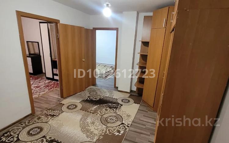 2-комнатная квартира · 70 м² · 13/25 этаж, Микрорайон Байкена Ашимова 24 за 170 000 ₸ в Караганде, Казыбек би р-н — фото 2