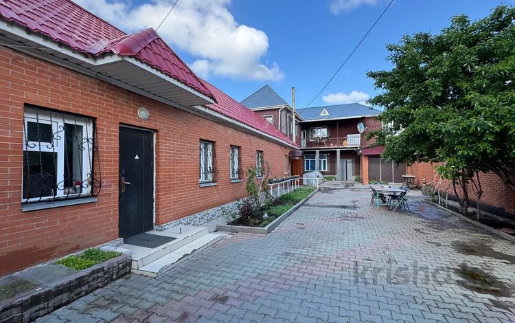 Отдельный дом · 5 комнат · 350 м² · 8 сот., Санкибай батыра 7 за 70 млн 〒 в Актобе — фото 2