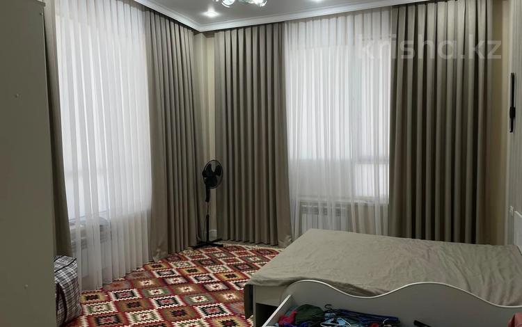 2-комнатная квартира · 80 м² · 9/9 этаж, 17-й микрорайон 26/5 за 290 000 ₸ в Шымкенте, Аль-Фарабийский р-н — фото 10