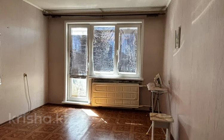2-бөлмелі пәтер · 45 м² · 5/5 қабат, абая 117/1, бағасы: 12.5 млн ₸ в Уральске, мкр Школьник — фото 2