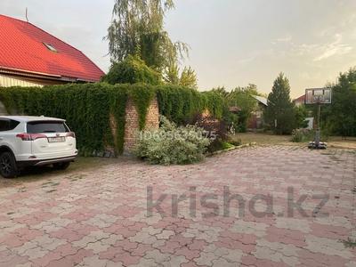 Отдельный дом · 6 комнат · 220 м², мкр Калкаман-2, Калкаман-2 ул.Айбергенова 208 за 750 000 〒 в Алматы, Наурызбайский р-н