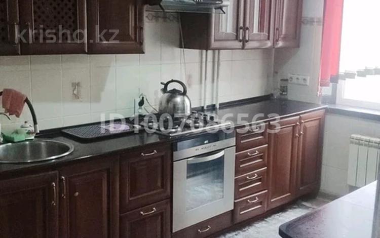 4-комнатная квартира · 96 м² · 8/10 этаж, мкр 11, Шайкенова 1 — Шайкенова-маметова за 200 000 〒 в Актобе — фото 2