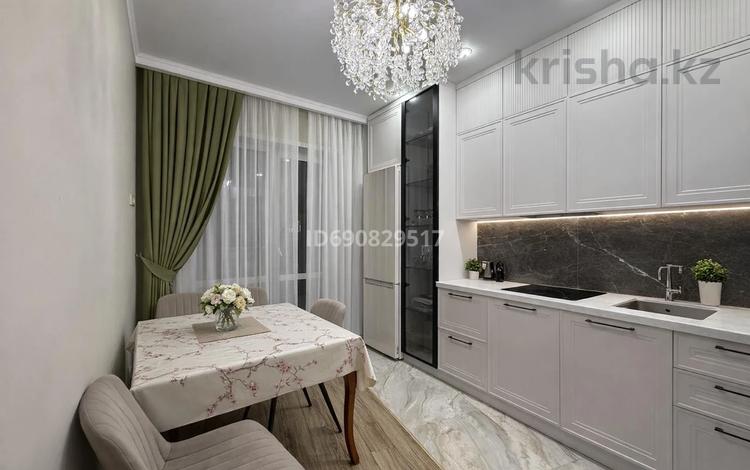 3-комнатная квартира · 88 м² · 9/16 этаж, мкр Юго-Восток, проспект Шахтеров 46/1 за 63 млн ₸ в Караганде, Казыбек би р-н — фото 6