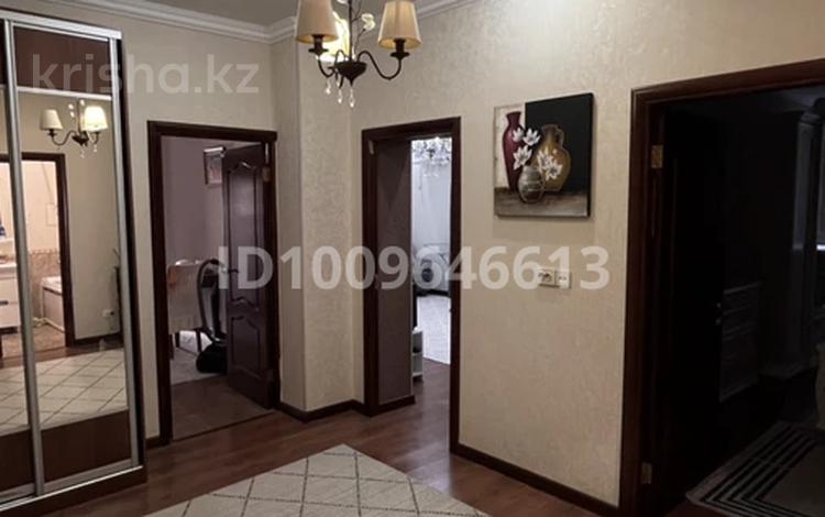 2-комнатная квартира · 78 м² · 2/10 этаж, 15-й мкр 56Б за 27 млн ₸ в Актау — фото 2