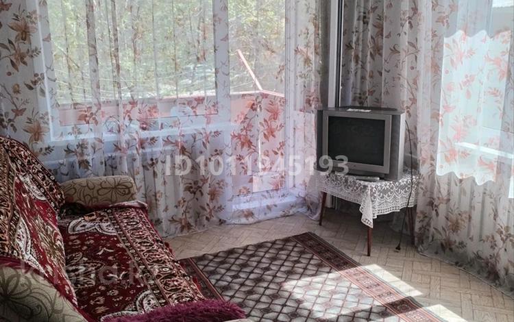 1-бөлмелі пәтер · 32 м² · 2/5 қабат, Просп. Нурсултана Назарбаева 5/1, бағасы: 150 000 ₸ в Усть-Каменогорске, Ульбинский — фото 2