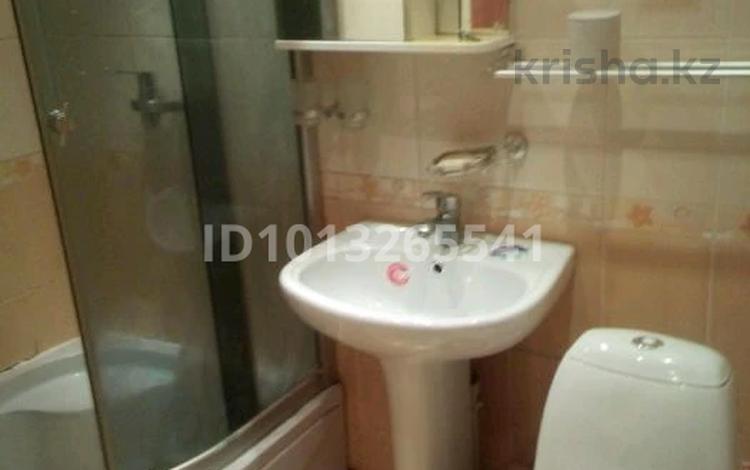 2-комнатная квартира · 44 м² · 4/5 этаж, мкр Юго-Восток, Мкр Юго-Восток, 30й микрорайон Рыскулова 15 за 14.5 млн ₸ в Караганде, Казыбек би р-н — фото 2
