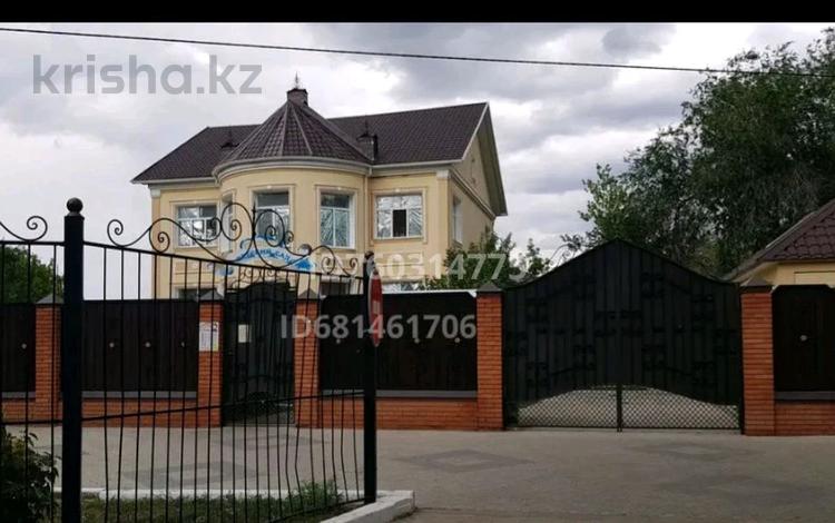 Свободное назначение, офисы, медцентры и аптеки, образование, развлечения · 673 м² за 145 млн ₸ в Уральске — фото 2