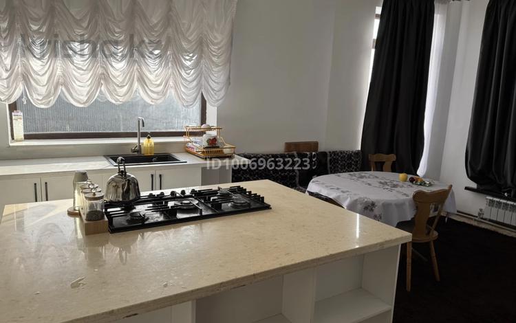 Отдельный дом · 4 комнаты · 110 м² · 800 сот., Дихан 65/30 за 30 млн ₸ в  — фото 2
