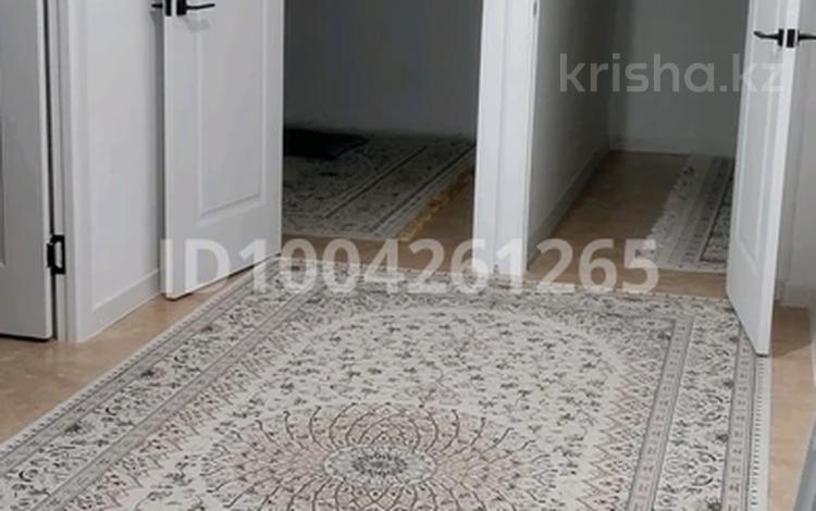3-бөлмелі пәтер · 80.9 м² · 2/9 қабат, Зачаганск пгт ш/а., Мкр. Зачаганск, М.Мункеулы, бағасы: 30 млн ₸ в Уральске, мкр. Зачаганск пгт — фото 2