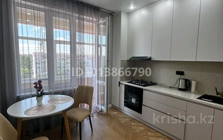 1-бөлмелі пәтер · 40 м² · 5/9 қабат, Гашека 5/1, бағасы: 260 000 ₸ в Костанае — фото 2