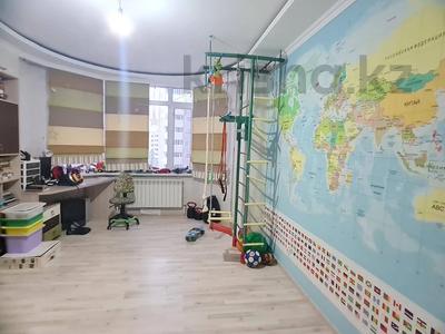 3-комнатная квартира · 90 м² · 6/9 этаж, Женис 51 к3 за ~ 38.8 млн ₸ в Астане, Сарыарка р-н