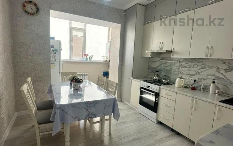 3-бөлмелі пәтер · 90.1 м² · 2/5 қабат, алтын орда, бағасы: 38.7 млн ₸ в Актобе — фото 2