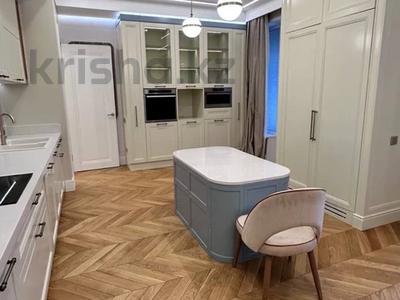 4-комнатная квартира · 140 м², Абикен Бектуров 1 за 700 000 ₸ в Астане, Есильский р-н
