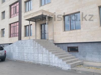 Еркін, кеңселер, дүкендер мен бутиктер, қоғамдық тамақтану орны, монша, қонақ үй және демалыс орындары, медорталықтар мен дәріханалар, білім орталықтары · 280 м², бағасы: 102 млн ₸ в Караганде, Казыбек би р-н