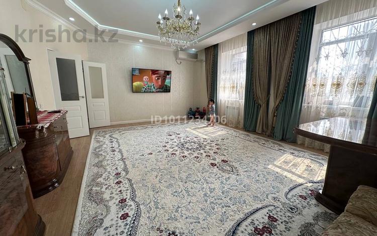 3-бөлмелі пәтер · 104.7 м² · 1/7 қабат, 17-й мкр 116, бағасы: 45 млн ₸ в Актау — фото 2