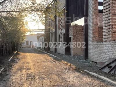 Свободное назначение, офисы, магазины и бутики, склады, азс, автосервисы и автомойки, кабинеты и рабочие места · 240 м² за 240 000 ₸ в Казалинске