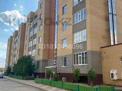 2-бөлмелі пәтер · 70.2 м² · 5/6 қабат, мкр. Алтын орда 29/1 — Автоцон, бағасы: 24 млн ₸ в Актобе