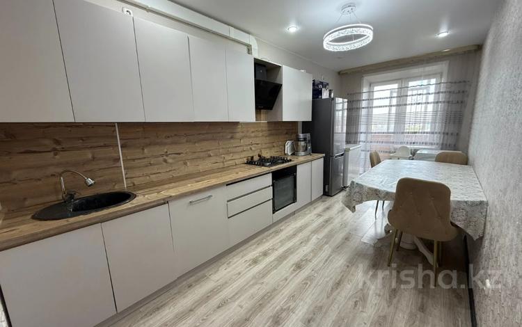 3-комнатная квартира · 108.2 м² · 7/7 этаж, Назарбаева 223 за 36.7 млн ₸ в Костанае — фото 2
