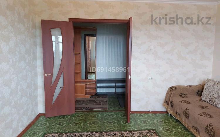 3-комнатная квартира · 63 м² · 6/6 этаж, Желтоксан 37 — Народного банка за 16.7 млн ₸ в Аксу — фото 2