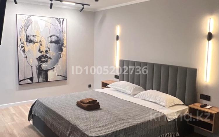 1-комнатная квартира · 50 м² · 10/15 этаж, Розыбакиева 320 за 20 000 ₸ в Алматы, Бостандыкский р-н — фото 2