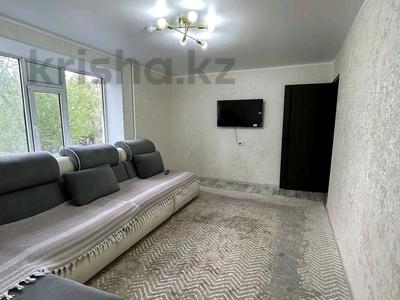 2-комнатная квартира · 50 м² · 2/5 этаж, Мкр.Самал 14 за 18.5 млн 〒 в Талдыкоргане, мкр Самал