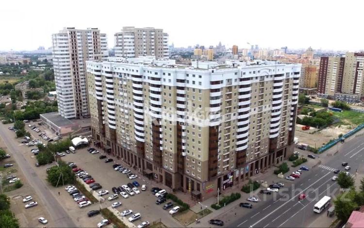 2-комнатная квартира, 70 м², 14/20 этаж посуточно, Иманова 26 — Валиханова за 14 000 〒 в Астане, р-н Байконур — фото 2