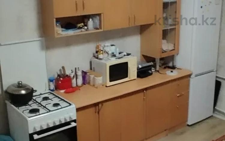 1-бөлмелі пәтер · 45 м² · 4/5 қабат, 1-й микрорайон 7а, бағасы: 8.5 млн ₸ в Семее — фото 12