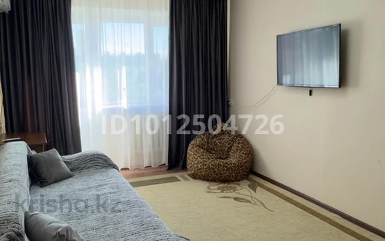 3-бөлмелі пәтер · 70 м² · 4/5 қабат, Кисунько 1 — Фонтан, дом культуры, бағасы: 20 000 ₸ в Приозёрске — фото 13