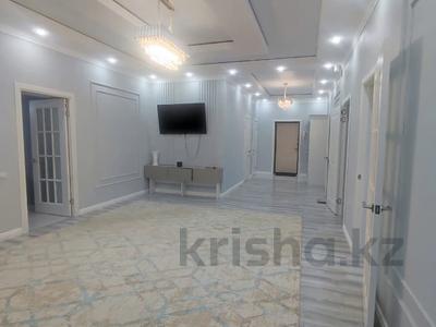 3-бөлмелі пәтер · 130 м² · 5/5 қабат, Алтын орда ш/а., бағасы: 38 млн ₸ в Актобе, мкр. Алтын орда