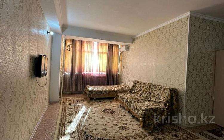 2-бөлмелі пәтер · 64 м² · 5/7 қабат, Атшабар 17/2 — Каспи банк, бағасы: 24 млн ₸ в Таразе — фото 2